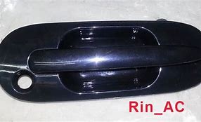 Handle Pintu Mobil Macet Di Depan